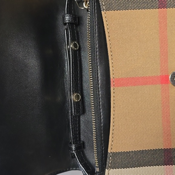 Guc: ORGINAL WOC BURBERRY - Picture 7 of 11